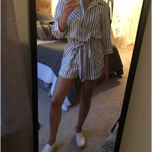 Milly ADD TO HEARTS
Striped Charlie Romper size large - Picture 4 of 12